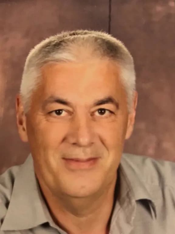 Balog Tibor profilképe