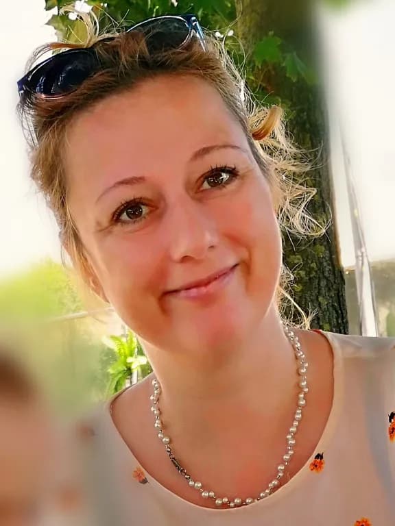 Ábrahám Orsolya profilképe