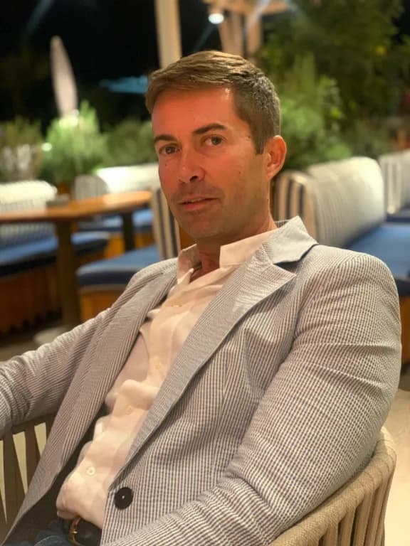 Gabor Nagy profilképe